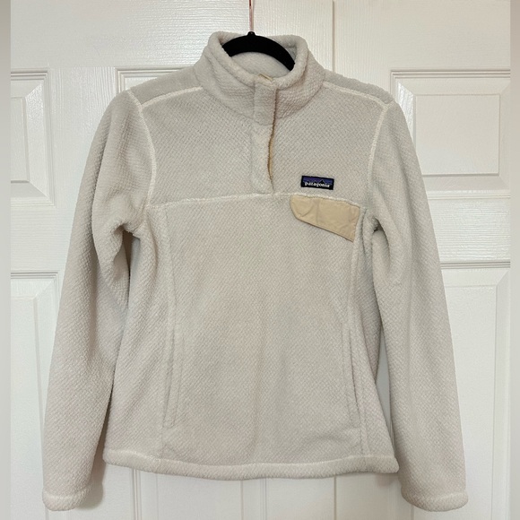 Patagonia Women’s Re-Tool Snap-T Fleece Pullover, White - Small - Picture 3 of 8